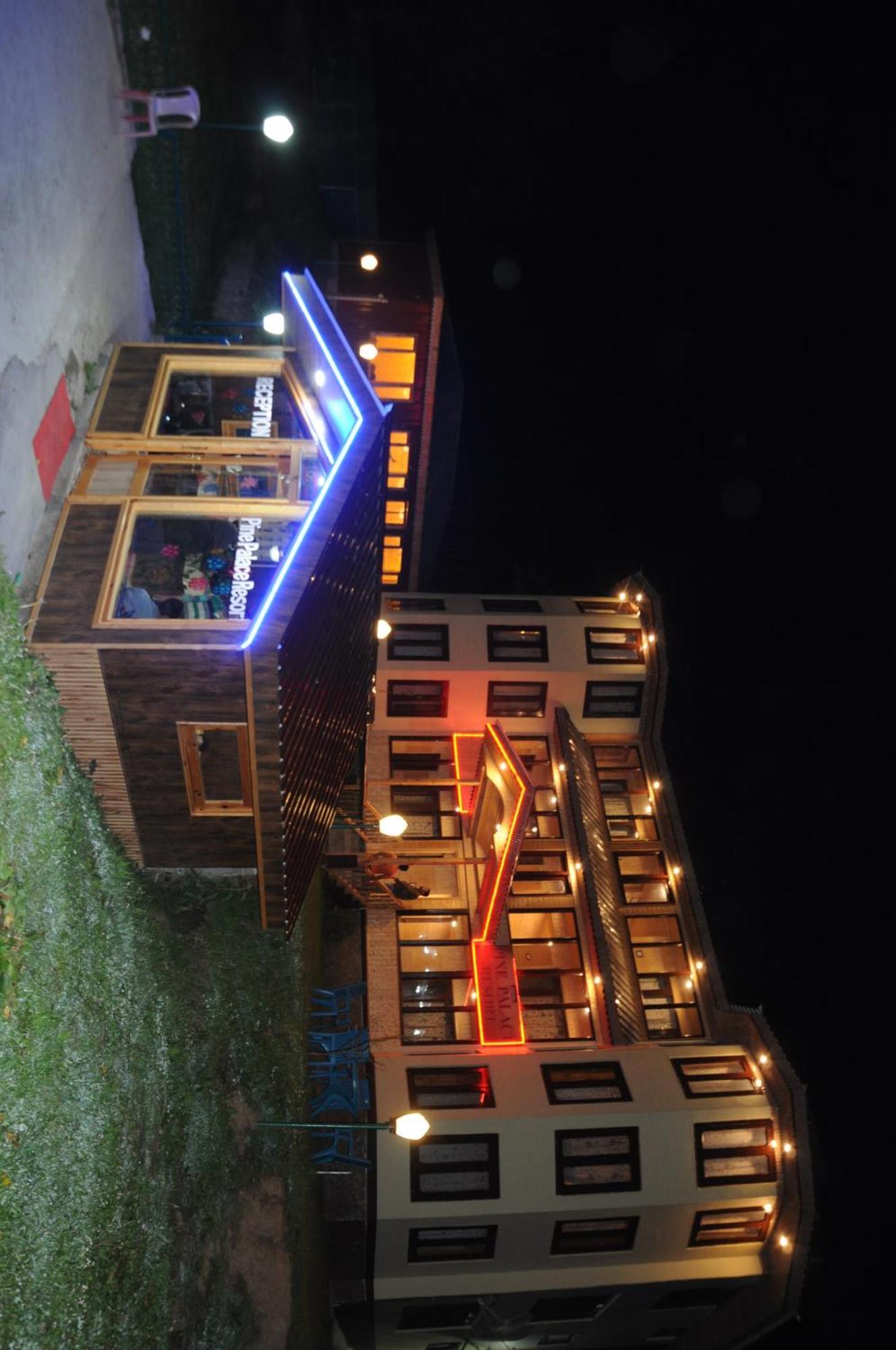 Pine Palace Resort Pahalgām Exterior foto